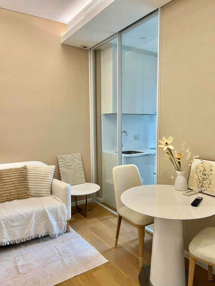 For Rent: The Saint Residences, Building C, 12A Floor. Includes high-quality premium bedding with a mattress that offers the perfect balance of softne