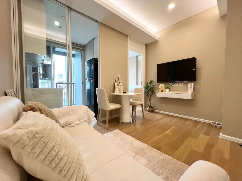 For Rent: The Saint Residences, Building C, 12A Floor. Includes high-quality premium bedding with a mattress that offers the perfect balance of softne