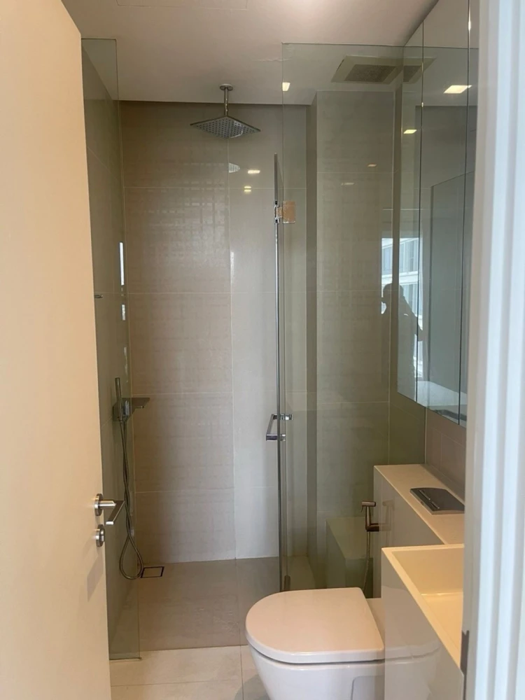 For rent: The Saint Residences, 17th floor. Nice, fully furnished unit. Book now! Don't miss out!