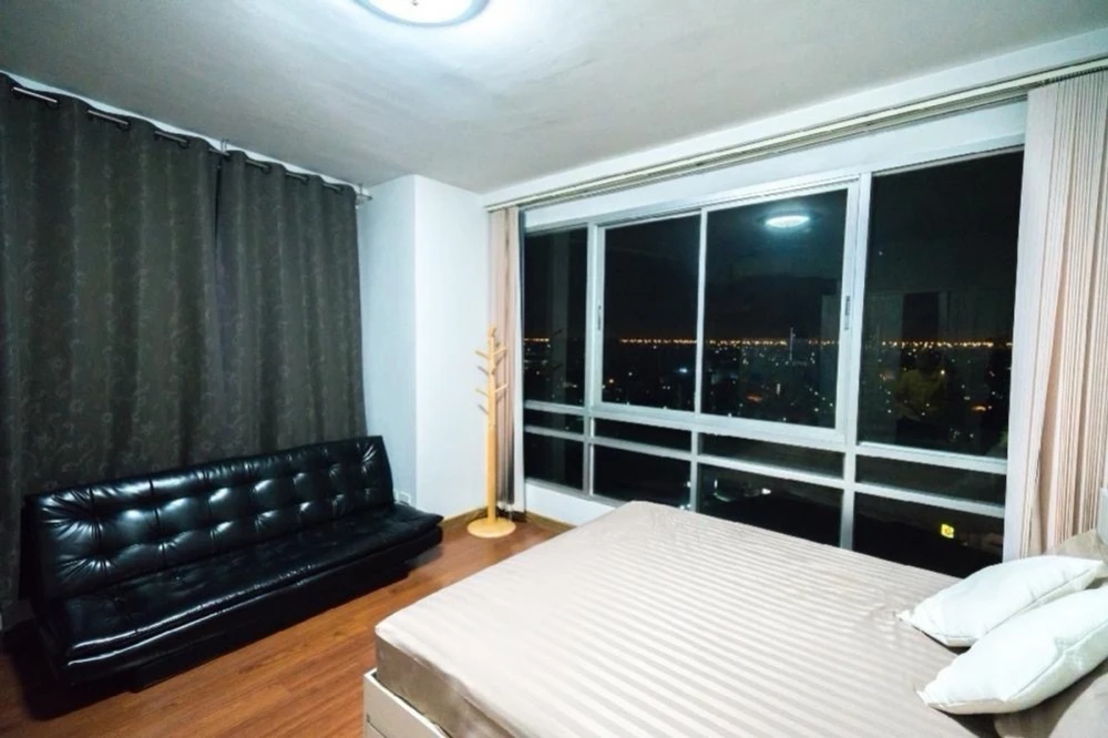 ให้เช่า The Saint Residences ชั้น 19 ห้องมุม วิวเมืองสวย ห้องแต่งครบ จองเลย ด่วนๆ