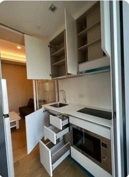 The Saint Residences for rent, 29th floor, Lad Phrao Road view, fully furnished, just bring your belongings and move in.
