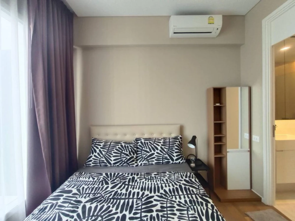 For rent: The Saint Residences, 35th floor, fully furnished, nice to live in. Reserve now, don't miss out!