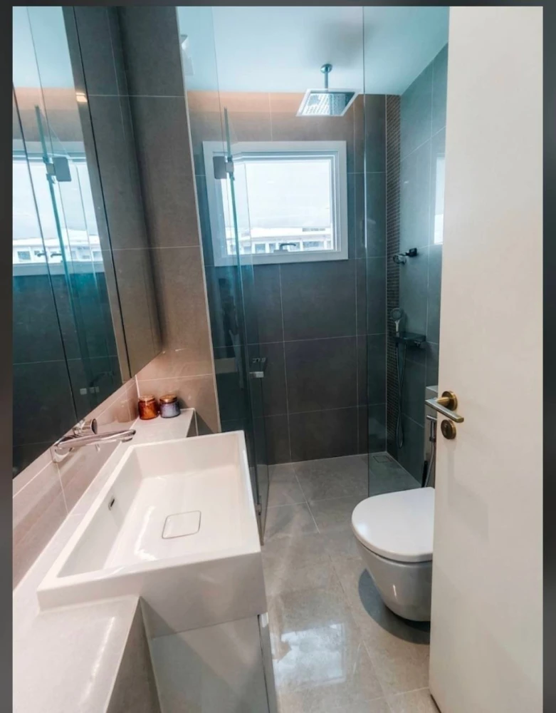 For Rent: The Saint Residences, 38th floor. Corner unit with a beautiful view, fully furnished, and inviting. Book now if interested!