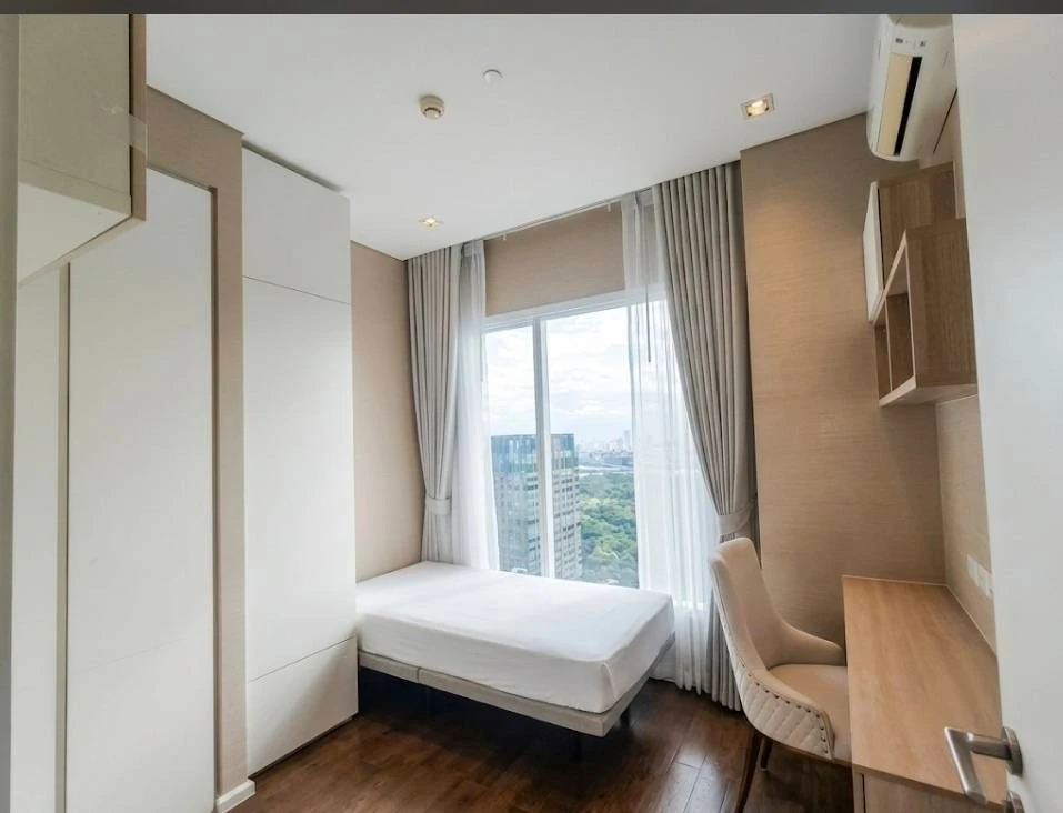 For Rent: The Saint Residences, 38th floor. Corner unit with a beautiful view, fully furnished, and inviting. Book now if interested!