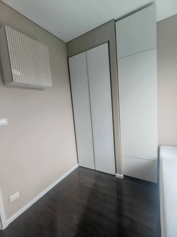 For Rent: The Saint Residences, 38th floor. Corner unit with a beautiful view, fully furnished, and inviting. Book now if interested!