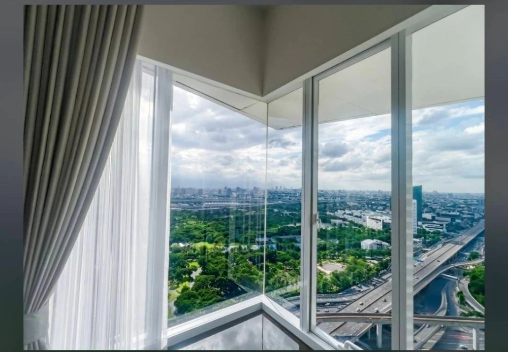 For Rent: The Saint Residences, 38th floor. Corner unit with a beautiful view, fully furnished, and inviting. Book now if interested!