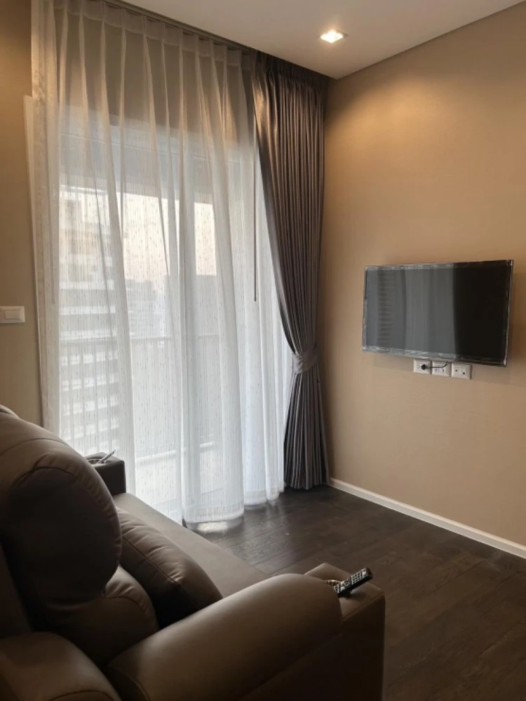 For rent: The Saint Residences, 39th floor, nice room, fully furnished, reserve now!