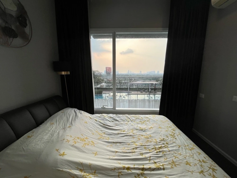 For rent: The Saint Residences, 8th floor, fully furnished. Book now! (Quickly!)