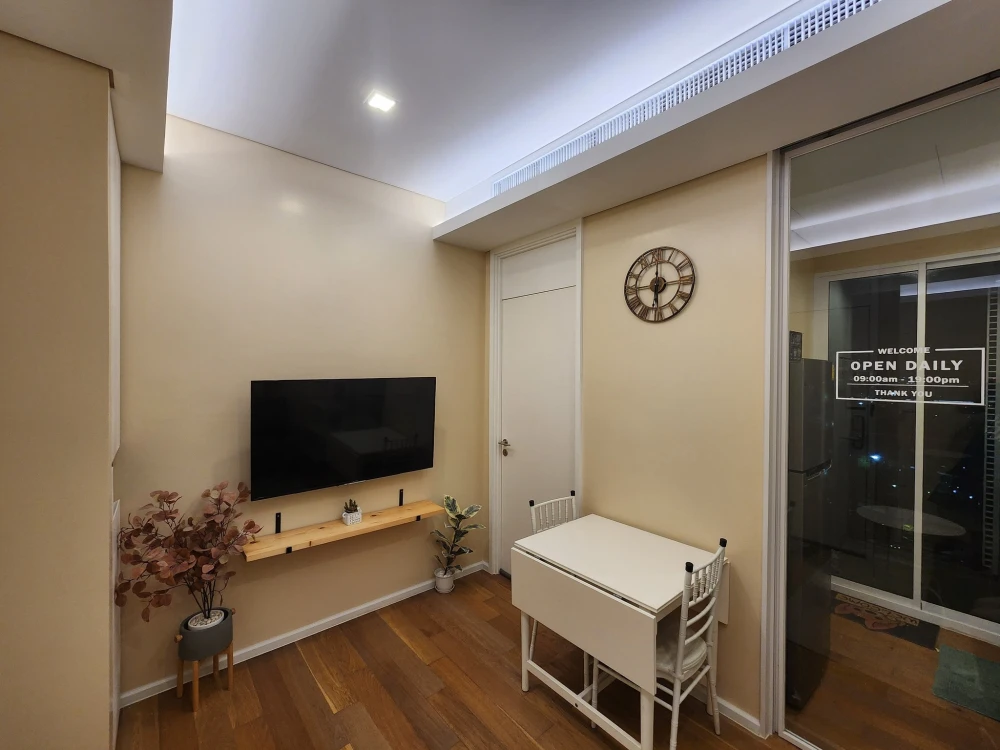 The Saint Residences for rent, very high floor, Chatuchak Park view, very refreshing, just bring your clothes and move in.