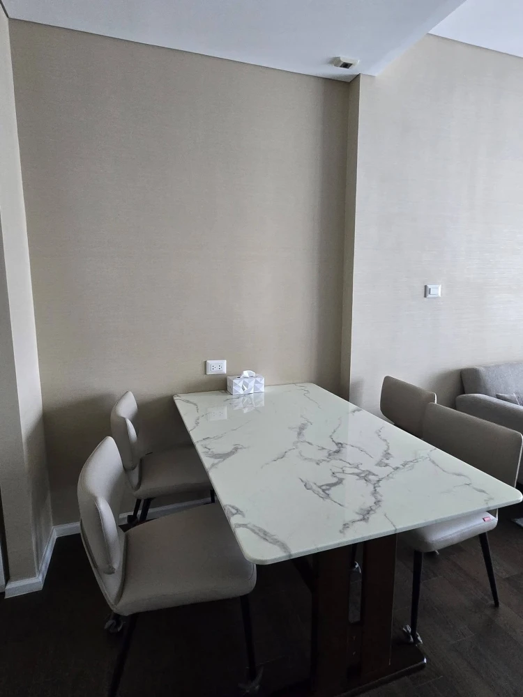 For Rent: The Saint Residences – high-quality living on a high floor. Corner unit offering an airy, spacious feel and panoramic views.