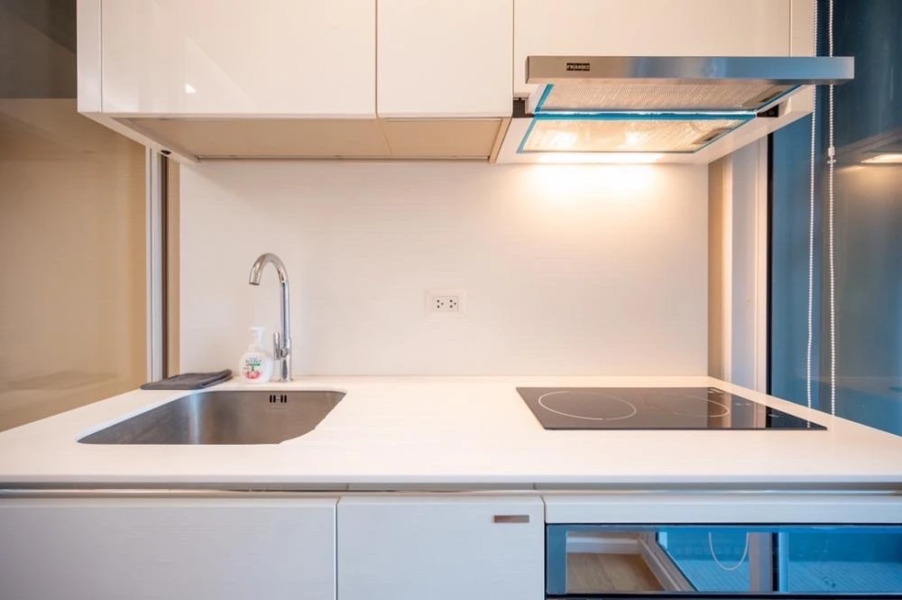 For rent: The Saint Residences. Unobstructed view, fully furnished, very livable. Book now! Don't miss out!