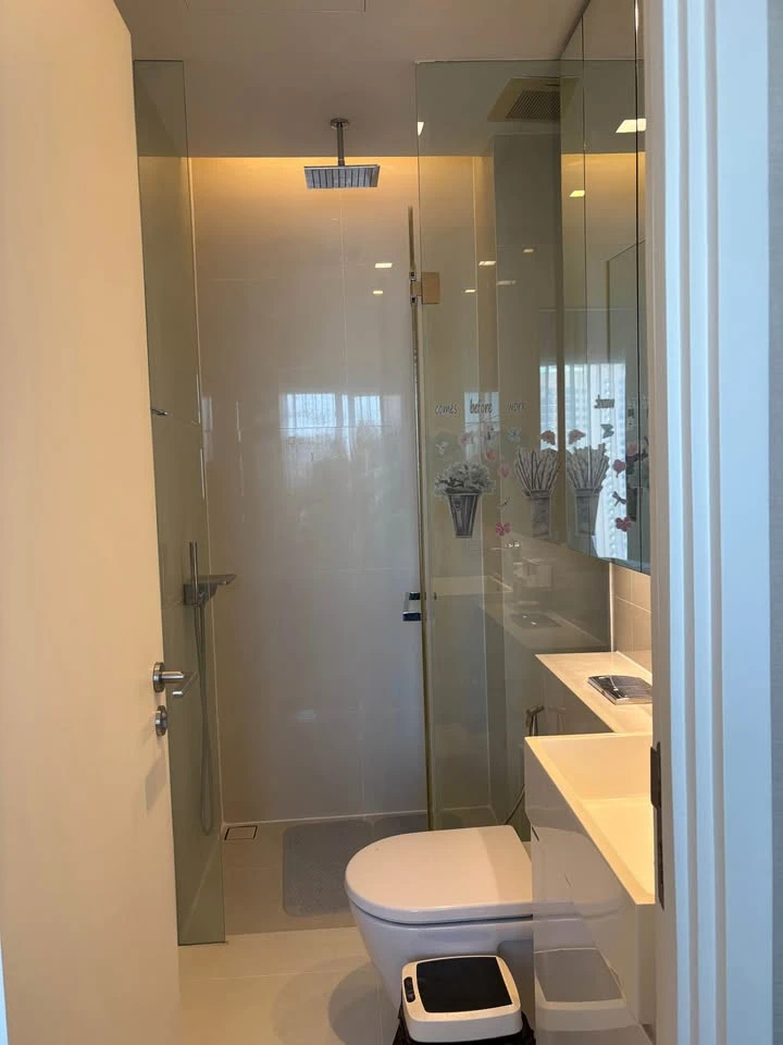 For rent: The Saint Residences. Nice room, fully furnished, beautiful Union Mall view, unblocked. Don't miss out!