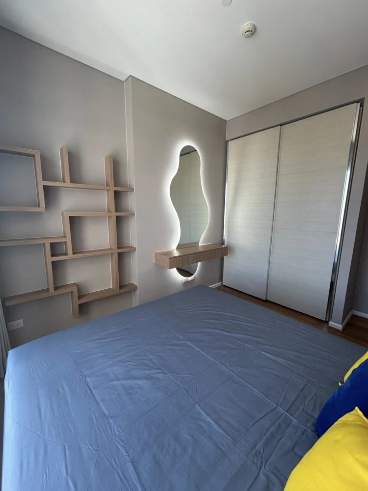 For rent: The Saint Residences, corner unit offering privacy, fully furnished, beautiful view. Don't miss out!