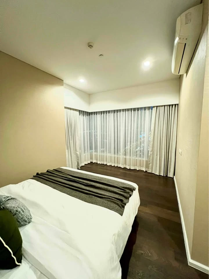 For rent: The Saint Residences, corner room with privacy, plenty of usable space, fully furnished, beautiful view, reserve now!