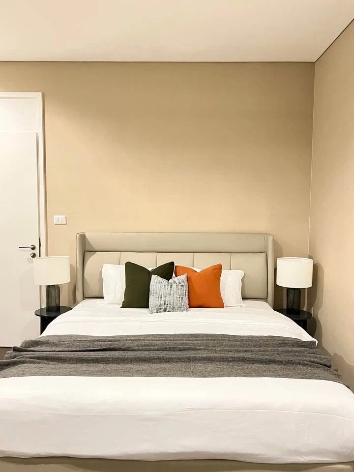 For rent: The Saint Residences, corner room with privacy, plenty of usable space, fully furnished, beautiful view, reserve now!