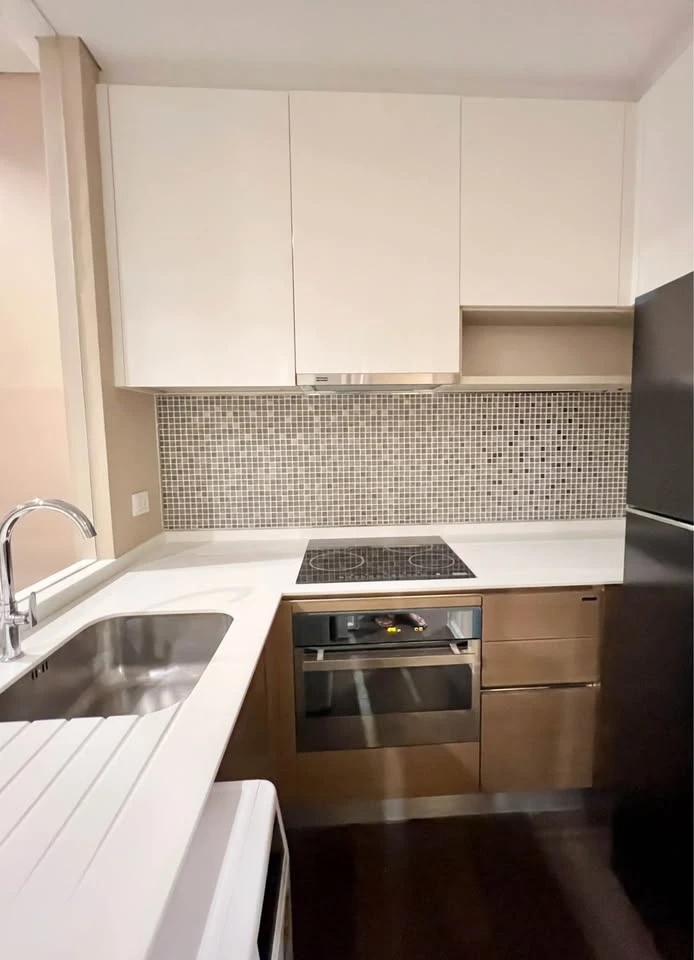 For rent: The Saint Residences, corner room with privacy, plenty of usable space, fully furnished, beautiful view, reserve now!