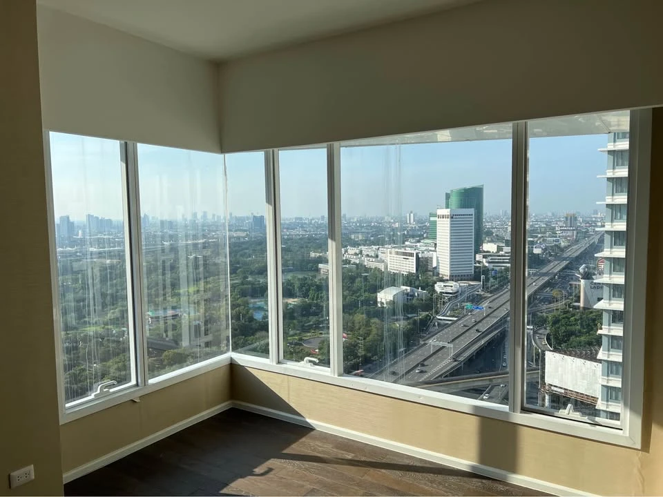 For rent: The Saint Residences, corner room with privacy, plenty of usable space, fully furnished, beautiful view, reserve now!