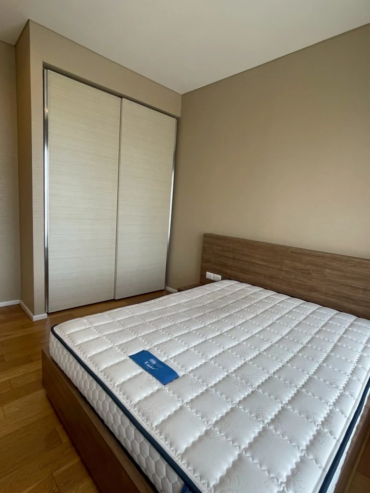 For rent: The Saint Residences, corner room, balcony facing the main road, view of the BTS. Book now and you won't be disappointed.