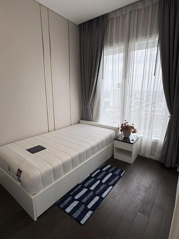 For rent: The Saint Residences, a beautifully decorated room with excellent built-in furniture and plenty of usable space. Don't miss out!