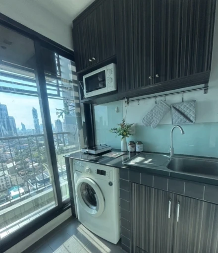 For rent: The Seed Mingle Sathorn-Suanplu, high floor, great view, fully furnished. Book now!