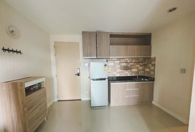 For rent: The Series Udomsuk 29, 8th floor, pool view, fully furnished, ready to move in. Book now!