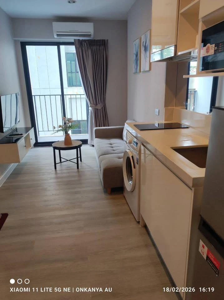 For rent: The Sky Sukhumvit, 6th floor, fully furnished. Book now!