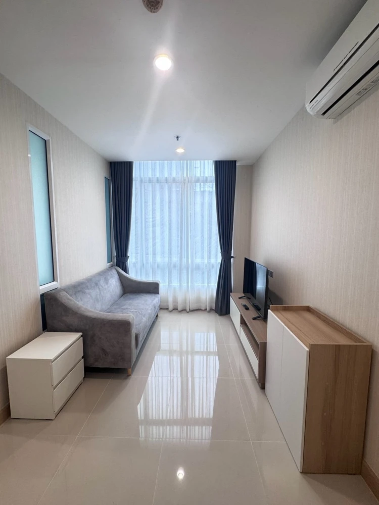 For rent: The Sky Sukhumvit, 6th floor, fully furnished, ready to move in. Book now! (Quickly!)