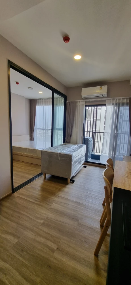 For rent: THE STAGE Mindscape Ratchada - Huai Khwang, 22nd floor, fully furnished, ready to move in. Book now!