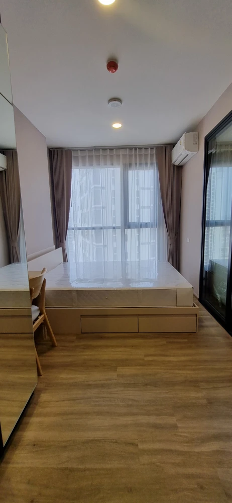 For rent: THE STAGE Mindscape Ratchada - Huai Khwang, 22nd floor, fully furnished, ready to move in. Book now!