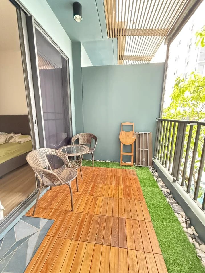 For rent: The Stage Mindscape Ratchada-Huai Khwang. Spacious room with ample usable space. Book now! Don't miss out!