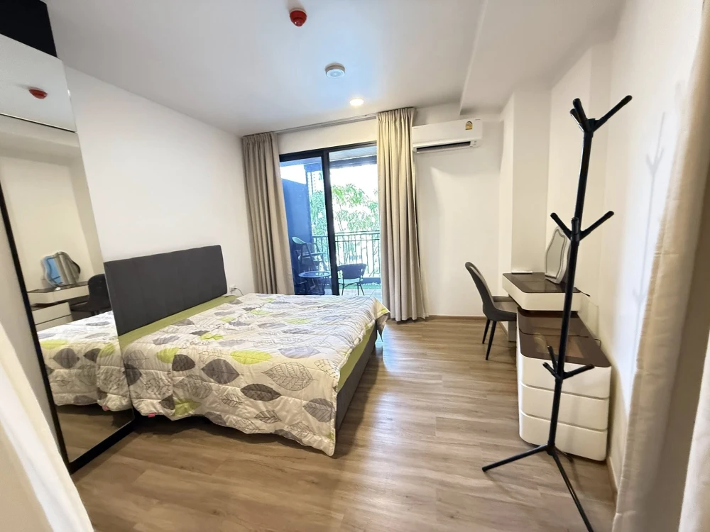 For rent: The Stage Mindscape Ratchada-Huai Khwang. Spacious room with ample usable space. Book now! Don't miss out!