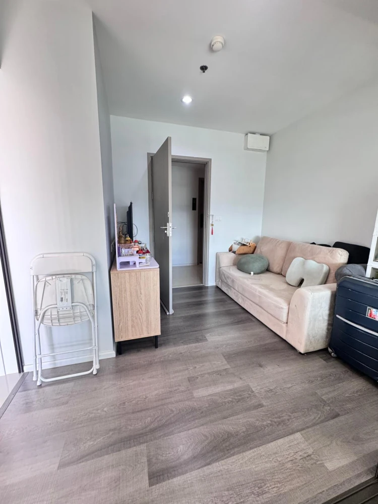 For rent: The Stage Taopoon Interchange, 26th floor, city view, fully furnished. Book now!