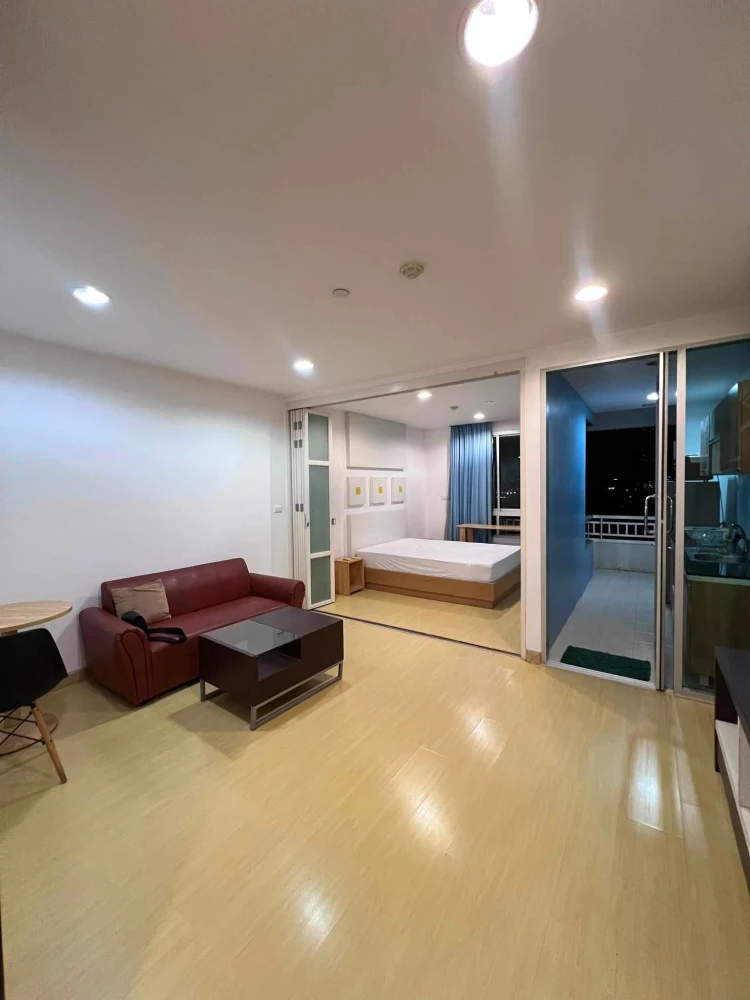 For rent: The Station Sathorn-Bangrak. Spacious, airy, and comfortable room with well-divided spaces. Don't miss out! images