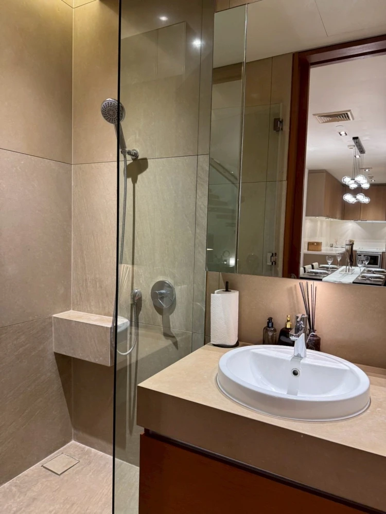 For rent: The Sukhothai Residences, 2 bedrooms, 2 bathrooms, spacious living area, high ceilings, private elevator. Book now!