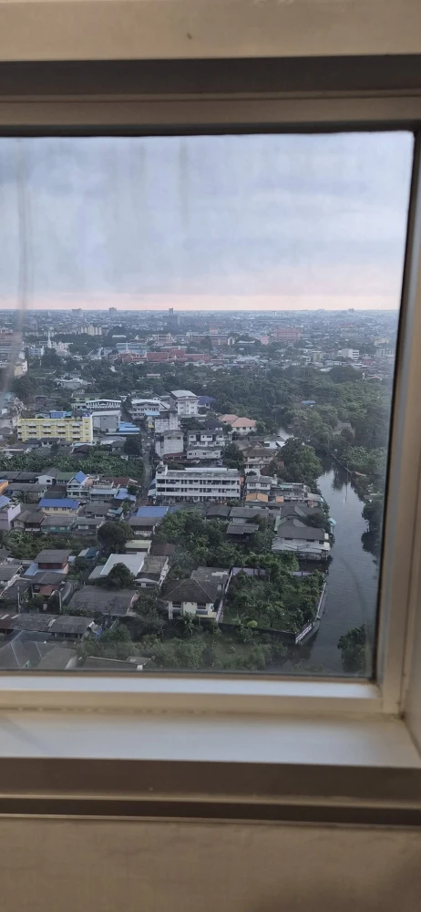 For rent: The Tempo Grand Sathon-Wutthakat, ready to move in, high floor, fully furnished, divided rooms. Reserve now before it's too late.