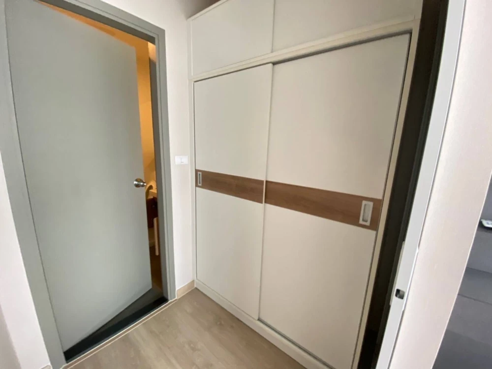 For rent: The Tempo Grand Sathon-Wutthakat. Fully furnished and comfortable unit. Book now!
