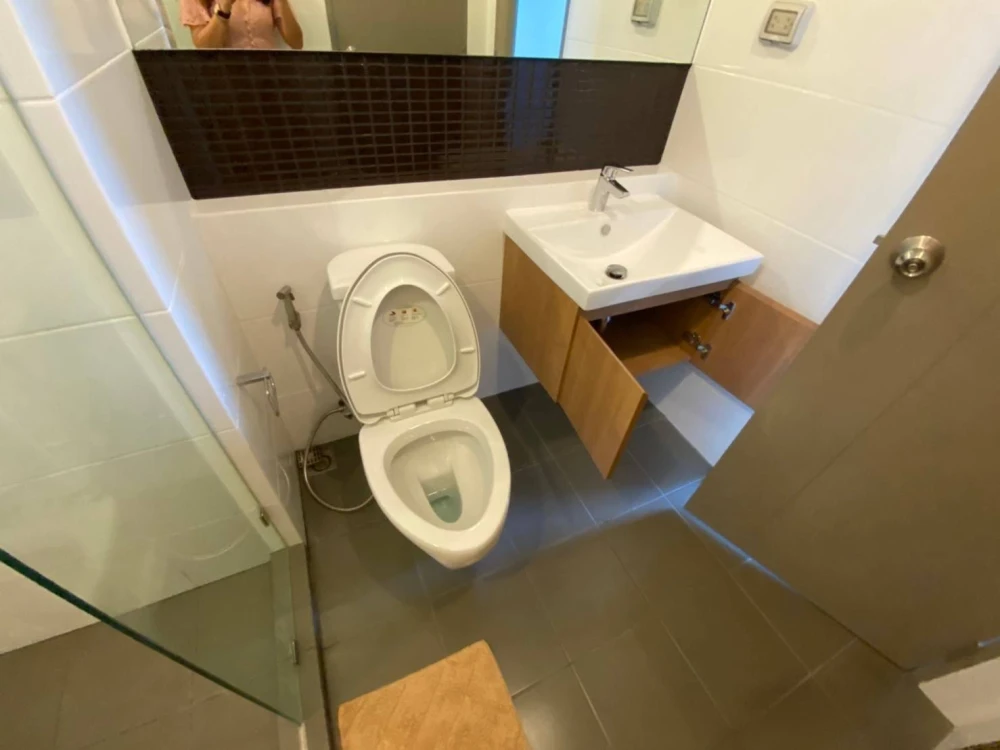 For rent: The Tempo Grand Sathon-Wutthakat. Fully furnished and comfortable unit. Book now!