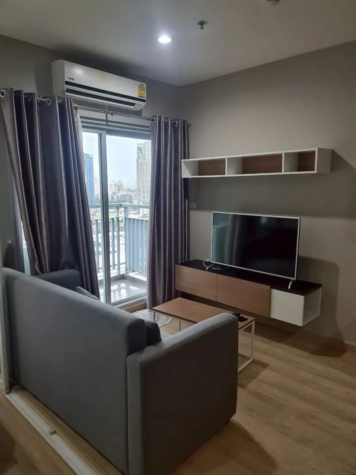 For rent: The Tempo Grand Wutthakat, high floor room, nice to live in, full facilities, book now, last room++