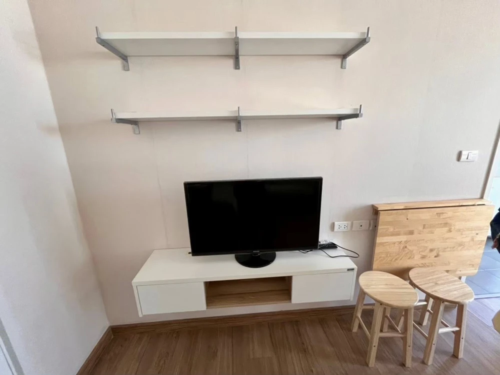 For rent: The Tree Bangpo Station, north-facing unit. Great location, beautiful river view, unblocked. Don't miss this amazing deal!