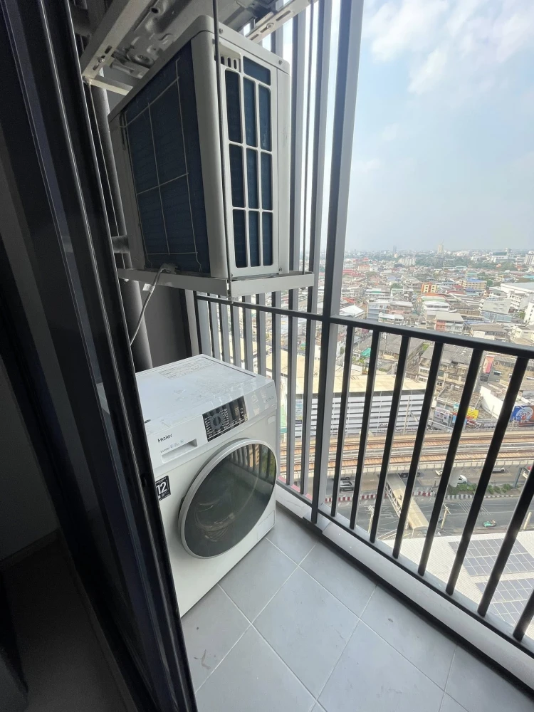 For rent: The Tree Charansanitwong, 30th floor, 17th unit, fully furnished, very livable. Book now! (Urgent!)