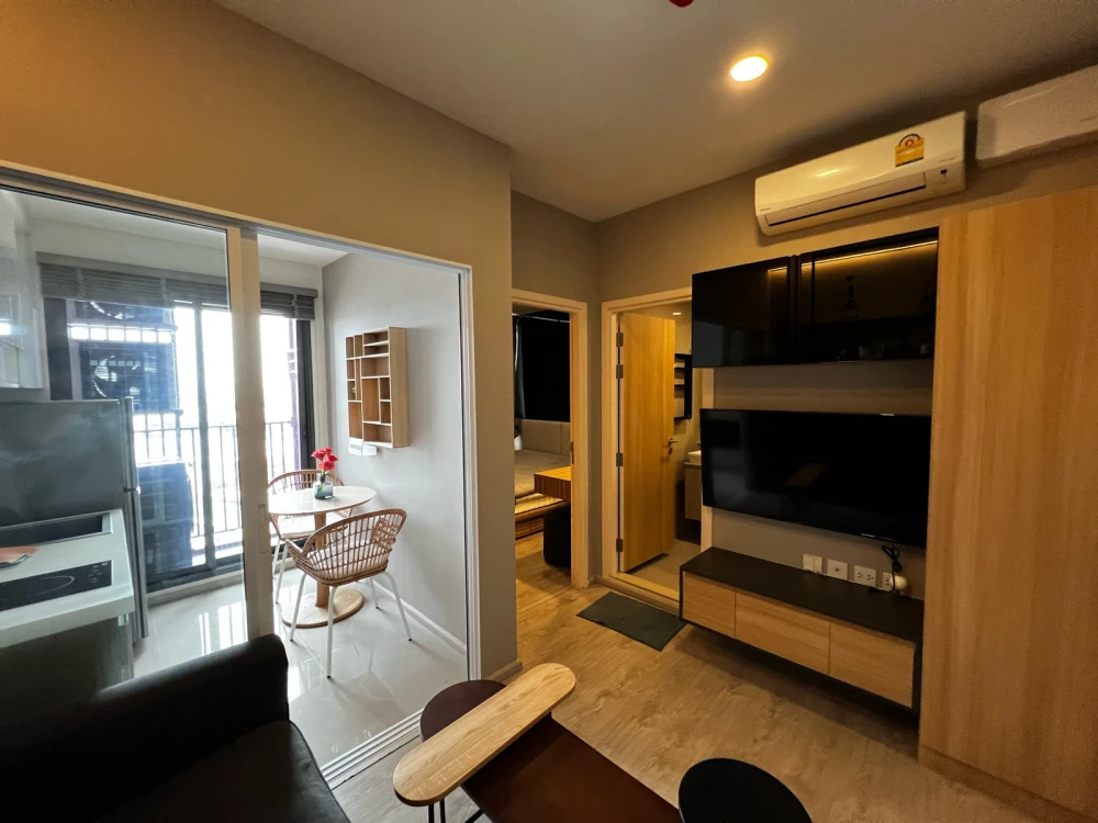 For rent: The Tree Charansanitwong, 30th floor, 18th unit, fully furnished, ready to move in. Book now! (Quickly!)