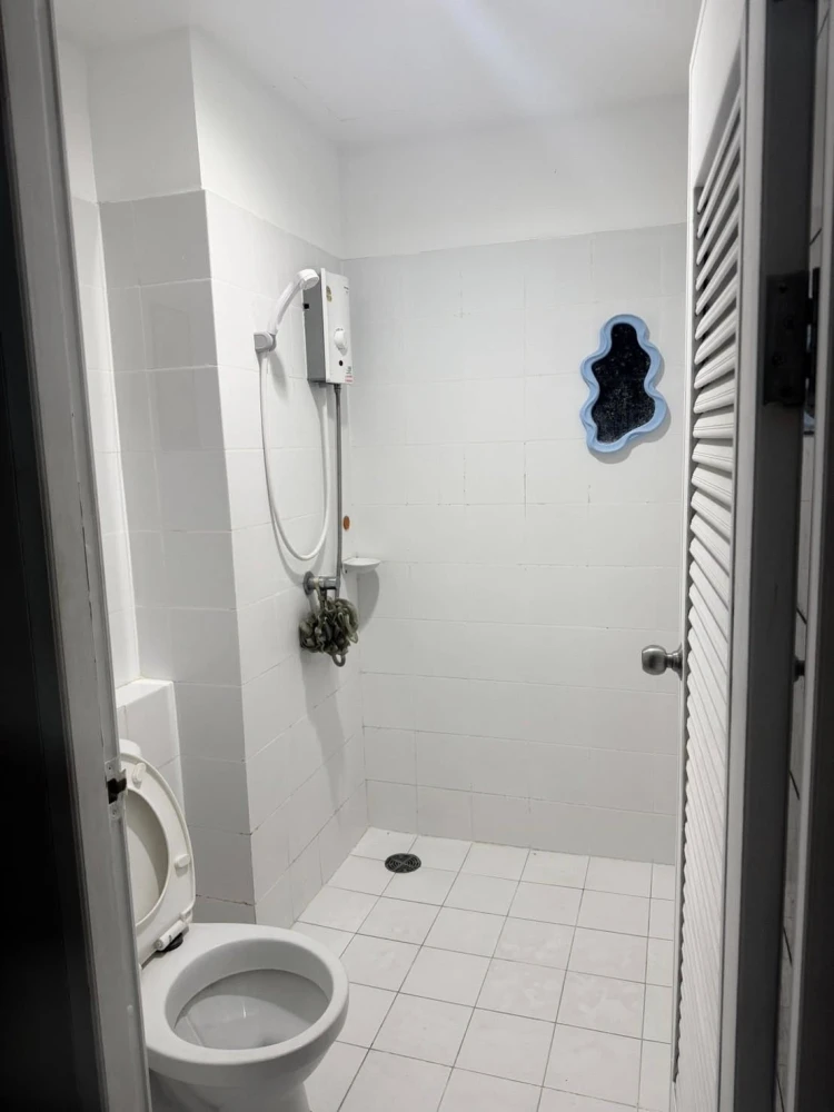 For rent: The Tree Condo Ladprao, 1 bedroom, 1 bathroom. Beautifully decorated with a stunning color scheme. Fully furnished. Book now!