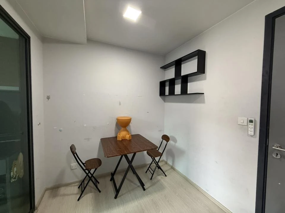 For rent: The Tree Dindaeng-Ratchaprarop, 1 bedroom, 1 bathroom. Prime city center location with complete amenities. Don't miss out!