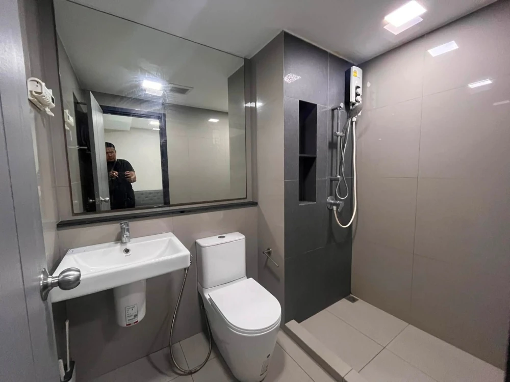 For rent: The Tree Dindaeng-Ratchaprarop, 7th floor, fully furnished, very livable. Book now!