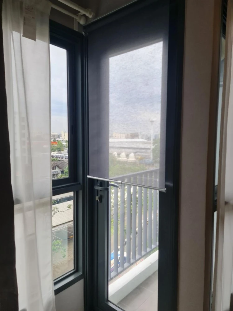 For rent: The Tree Hua Mak Interchange, 4th floor, fully furnished, very livable. Book now!
