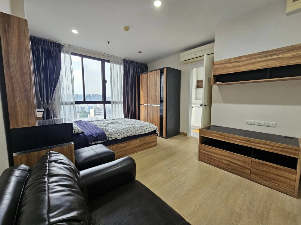 For rent: The Tree Interchange, 12th floor, nice room, fully furnished, book now.
