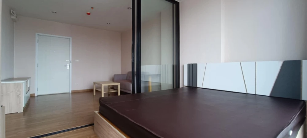 For rent: The Tree Interchange, well-separated rooms, special price, you must not miss it!
