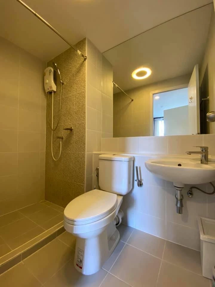 For rent: The Tree Onnut Station, fully furnished apartment with complete amenities. Book today! Don't miss out!