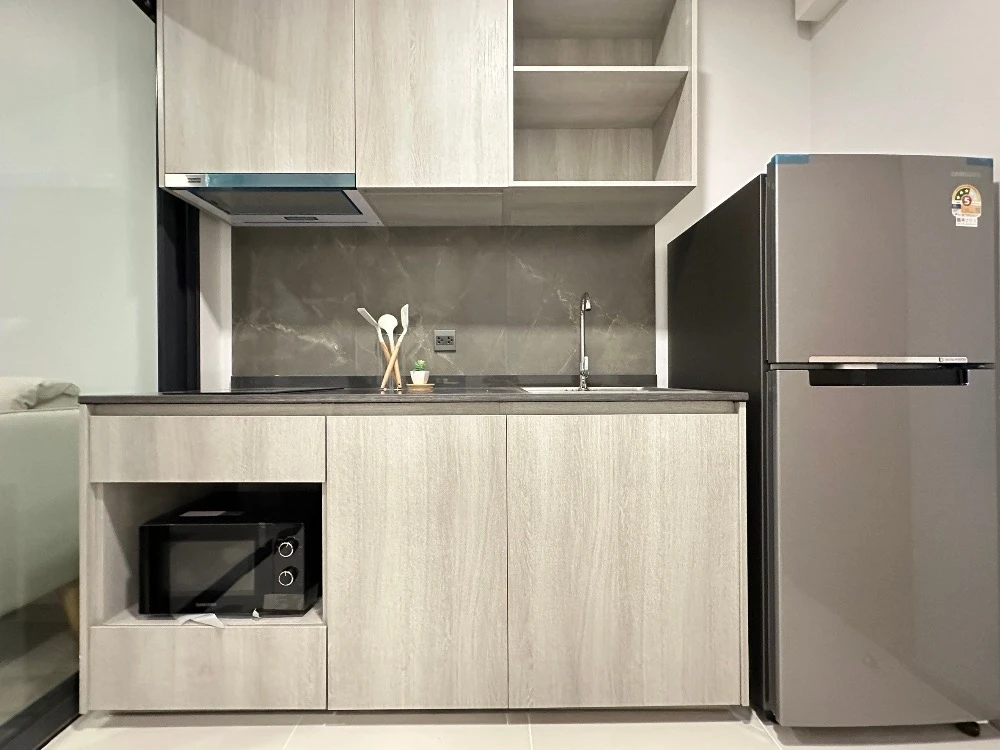 For rent: THE TREE Pattanakarn - Ekkamai, 24th floor. Beautiful, comfortable, fully furnished unit. Book now!