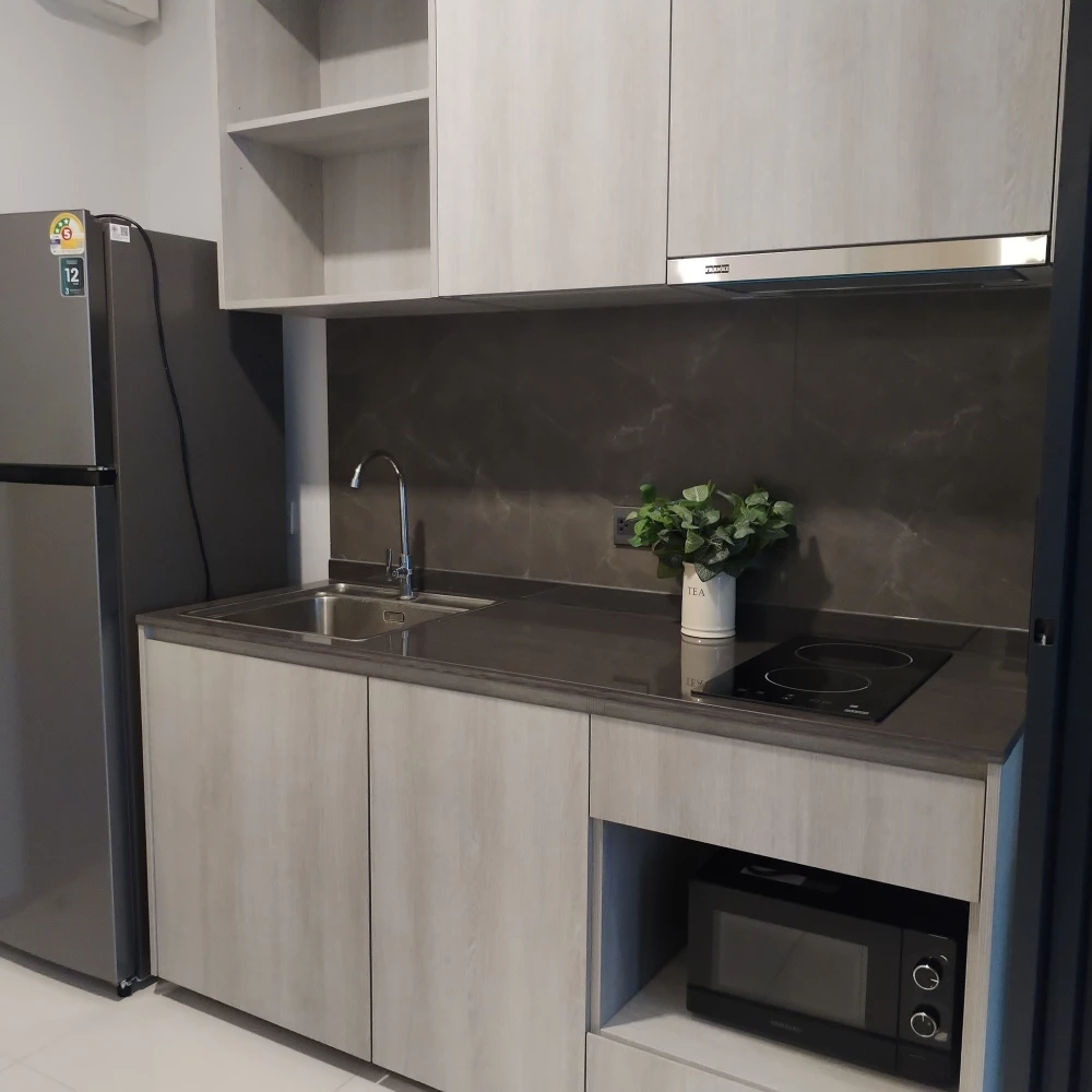 For rent THE TREE Pattanakarn - Ekkamai, 9th floor, fully furnished, nice room, reserve now, hurry!